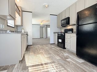 42 Scotch Dr, Hobart, IN 46342