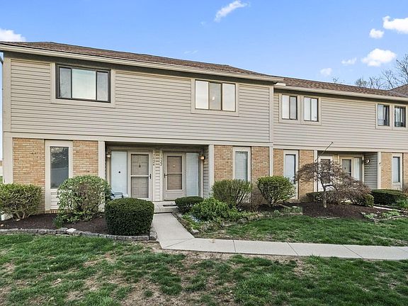 2nd image of 7522 Stone Lake Dr