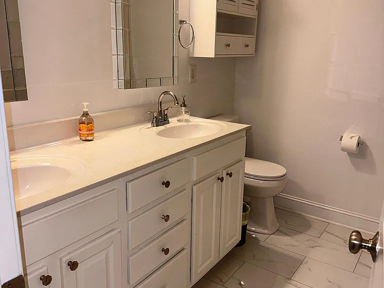 1835 Lela Ave — Photo 15
