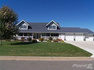 612 Kreutzer St, Athens, WI 54411