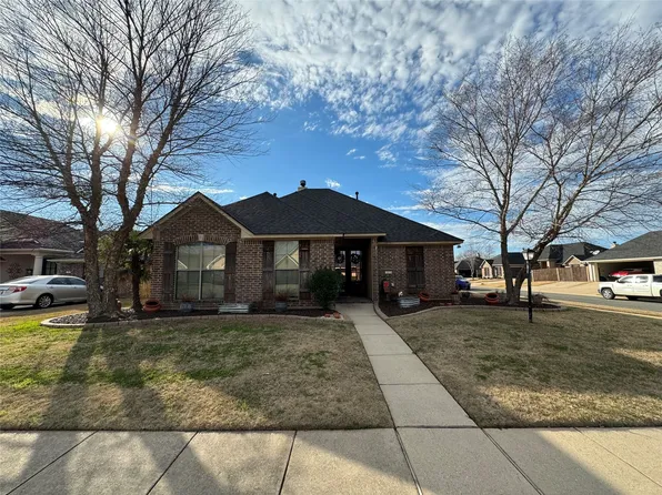 1215 Quincy Dr, Bossier City, LA 71111