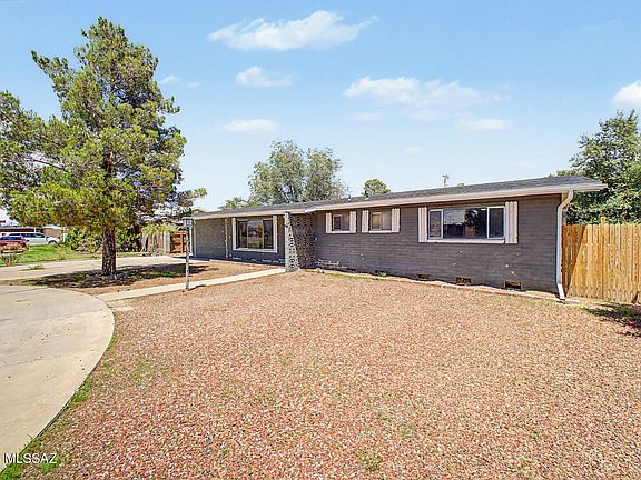 3rd image of 441 N Bisbee Ave