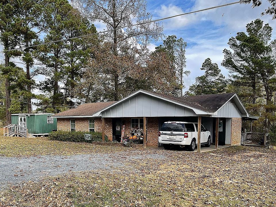 2nd image of 226 Webb Pierce Rd