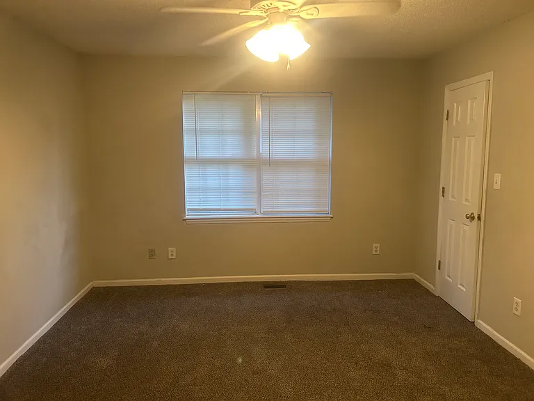 2513 Bluff View Ct #A — Photo 19