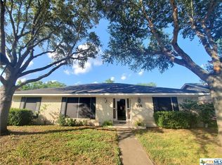 110 King Arthur St, Victoria, TX 77904