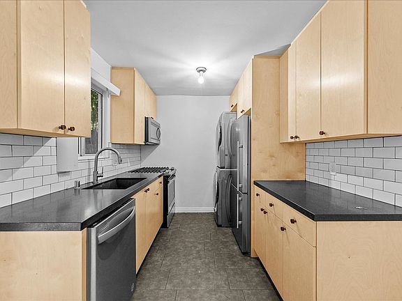 4th image of 6072 La Prada St #4