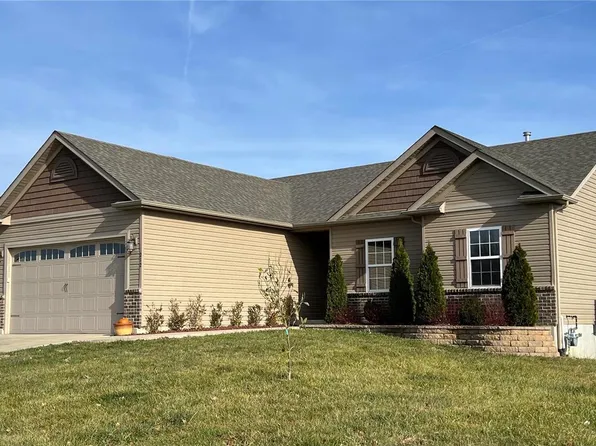 212 Trotters Point Dr, Wright City, MO 63390