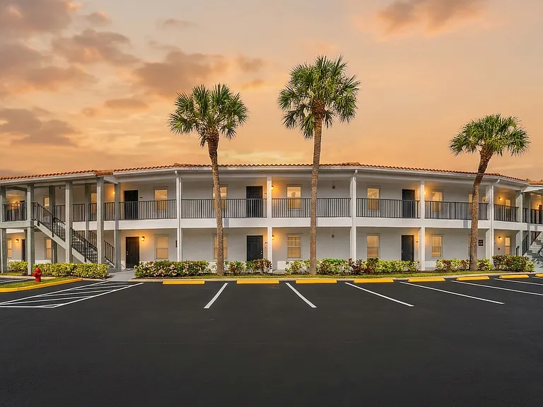 Via Delray Condominiums - 5458 Via Delray Blvd Delray Beach, FL 33484 — Photo 1