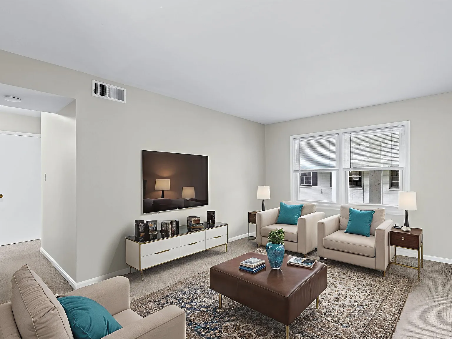 1 bed, 600 sqft, $925 — Photo 2