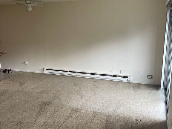 2nd image of 1126 Cherry Ave APT 70