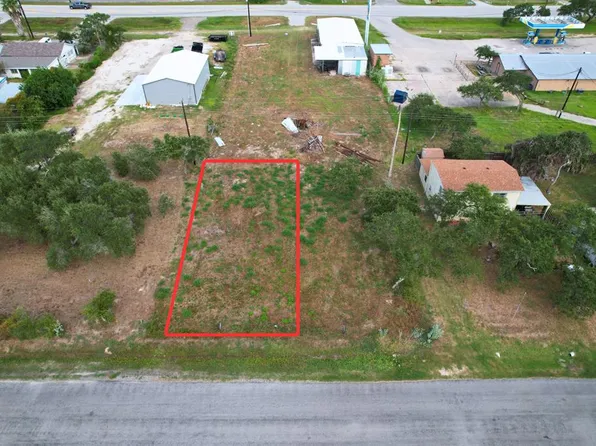 127 Sherwood Dr, Rockport, TX 78382