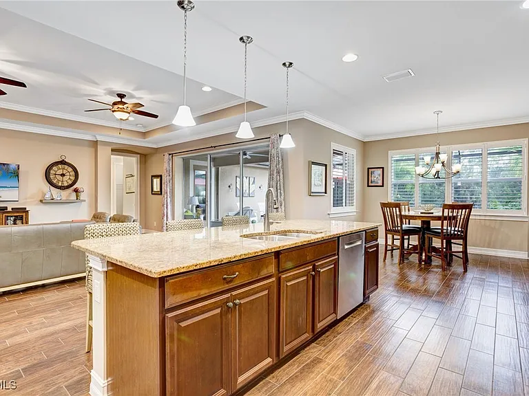 12710 Olde Banyon Blvd — Photo 10