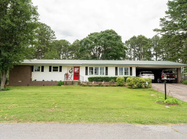 300 Lo Hawk Dr, Heber Springs, AR 72543