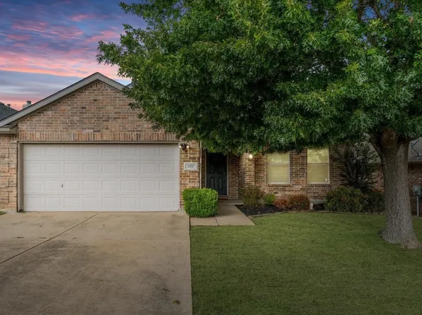 3757 Jade St, Fort Worth, TX 76244