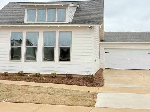 1823 Woodward Oaks Trl, Auburn, AL 36830