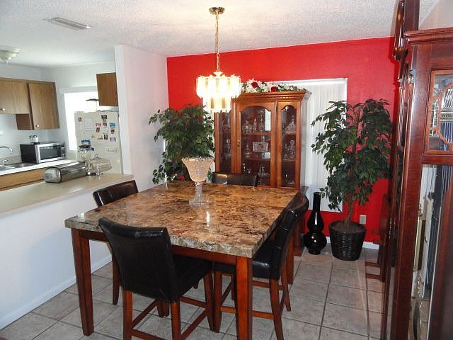 1st image of 1720 Taylor Lake Cir