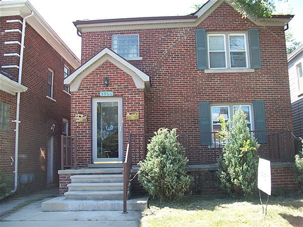1st image of 3956 12th St