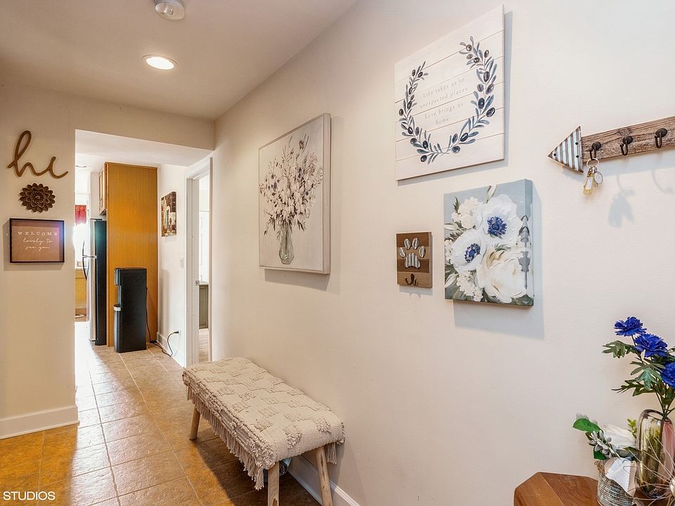 5001 Madison St APT 2C, Skokie, IL 60077 Zillow