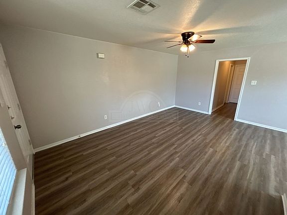 4th image of 202 W Truman Ave APT B