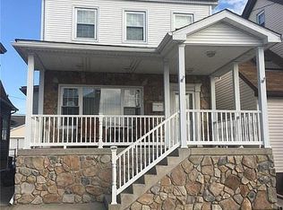 204 W White St, Summit Hill, PA 18250