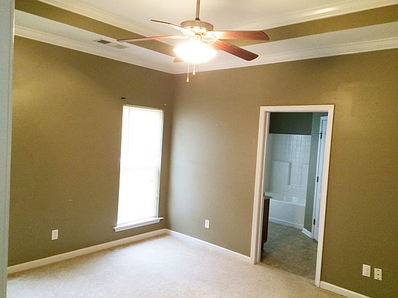 Master BR tray ceiling