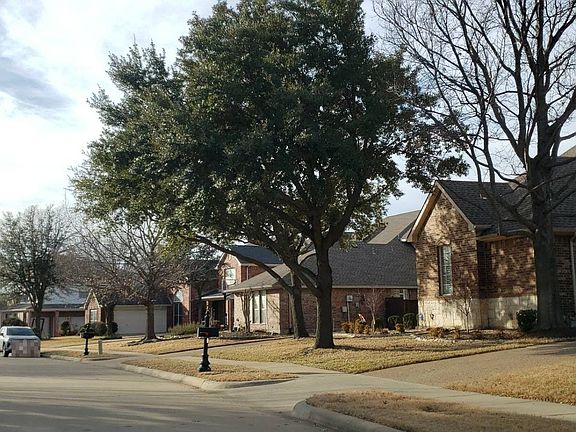 5th image of 1305 Salado Dr