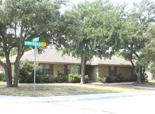 2501 Canterbury Pl, Carrollton, TX 75006