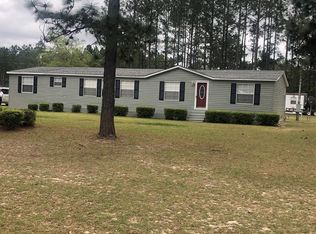 25 Bay Tree Rd, Douglas, GA 31533