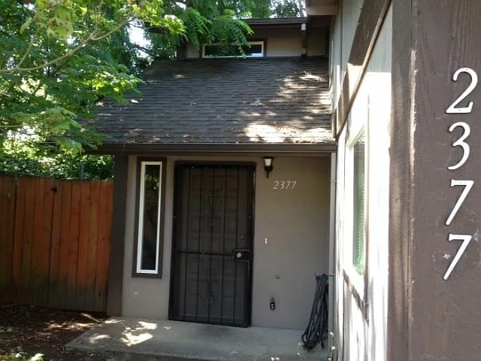 2377 SE 112th Ave photo 1