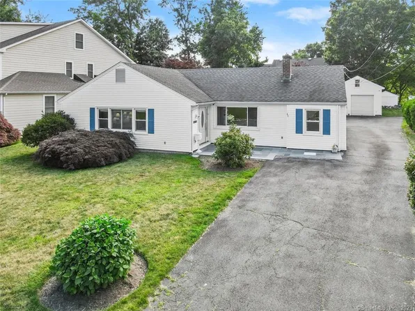 43 Kenilworth Drive West, Stamford, CT 06902