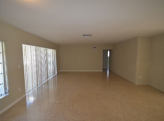 3rd image of 275 NE 122nd St