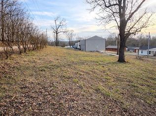 15 Icehouse Ln, Doniphan, MO 63935