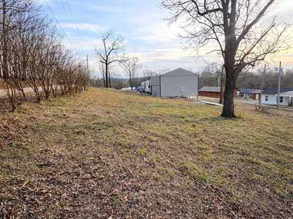 15 Icehouse Ln, Doniphan, MO 63935