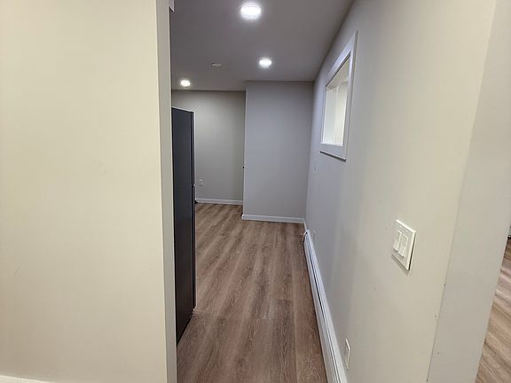 2nd image of 413 Leisure Loop