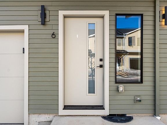4th image of 2028 Sunset Dr #6