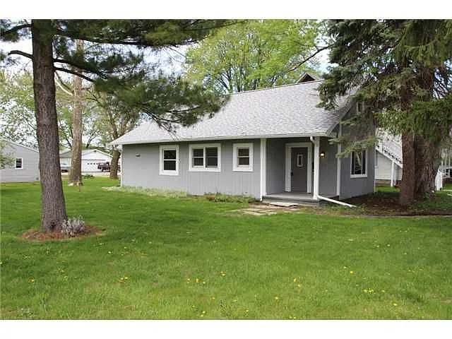 344 Buttonwood Ave photo 1