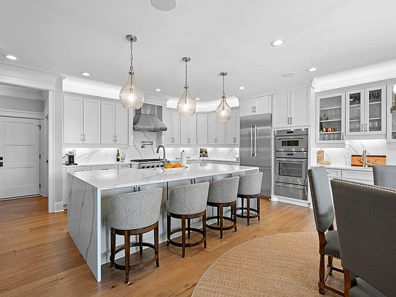 3rd image of 4190 Split Rail Way