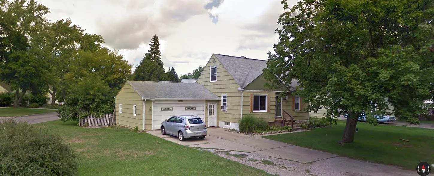 1242 Bel Air Dr photo 1