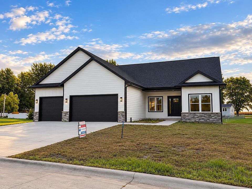 1st image of 22819 Fairview Dr