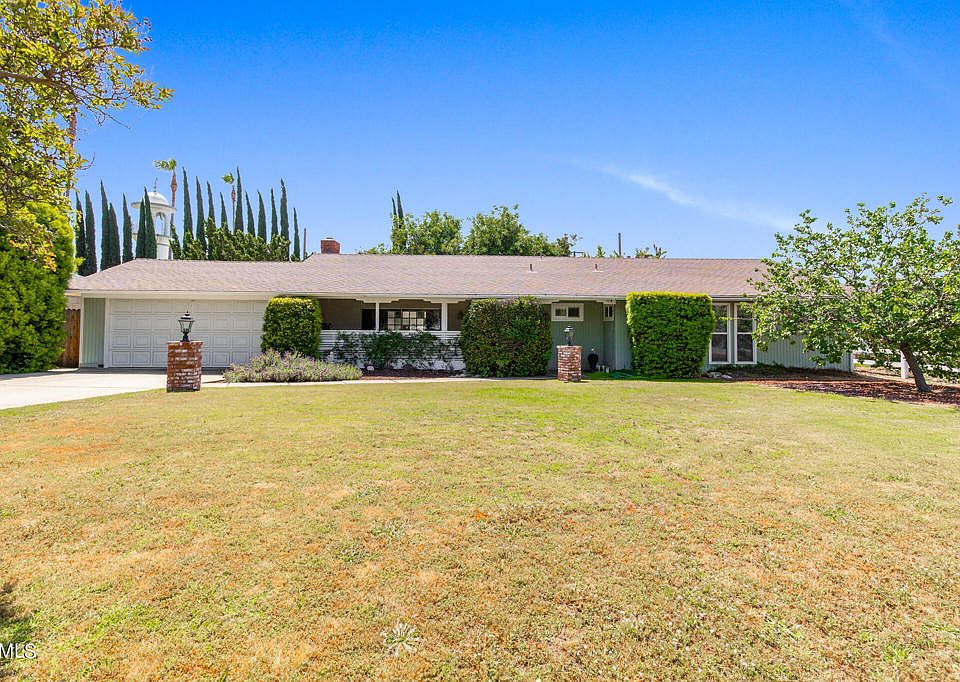 1st image of 114 Serrano Pl