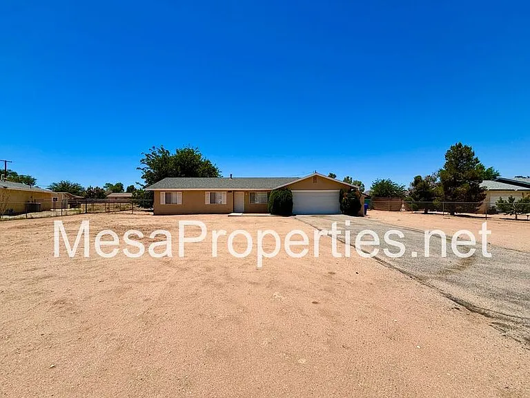 22189 Tajanta Ct — Photo 4
