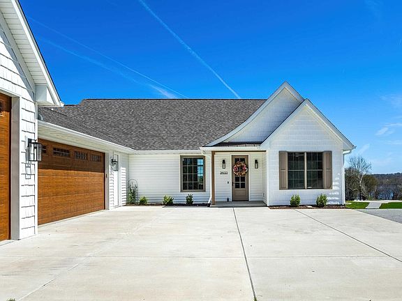 3rd image of 28022 231st Street Ct