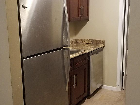 4th image of 3556 Shenandoah Ave APT 105