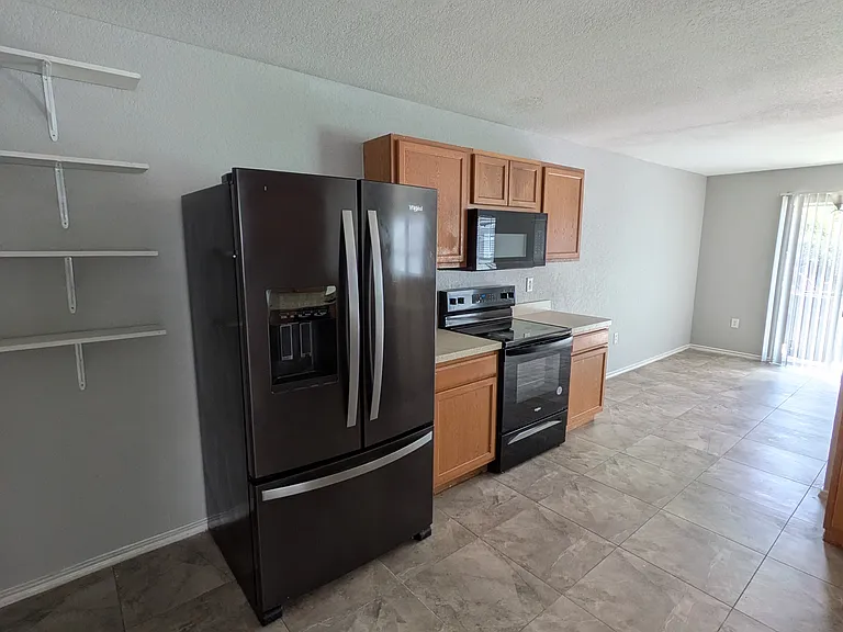 6130 Wisteria Hl — Photo 10