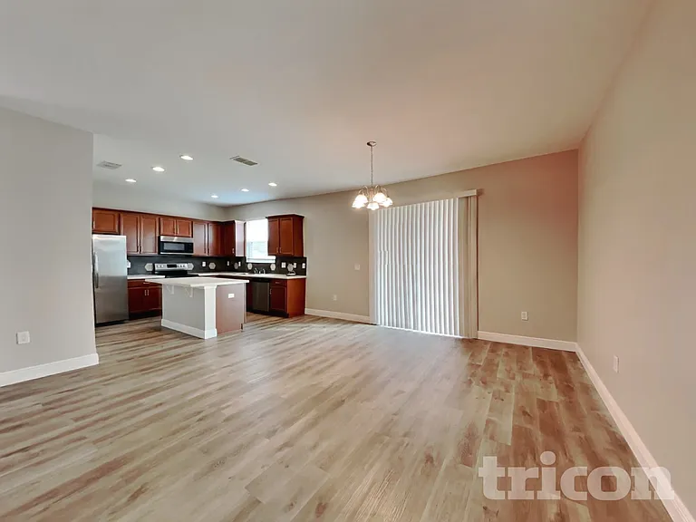 7105 Feather Wood Dr — Photo 3