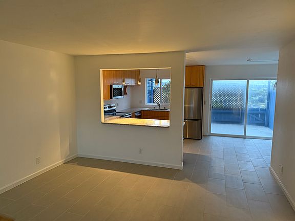 3rd image of 632 E Solana Cir