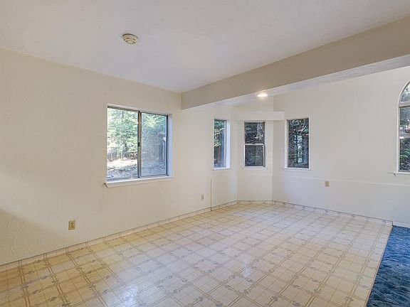 2nd image of 40887 Cold Springs Ln