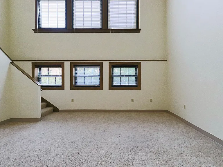 East High Apartments — Photo 99