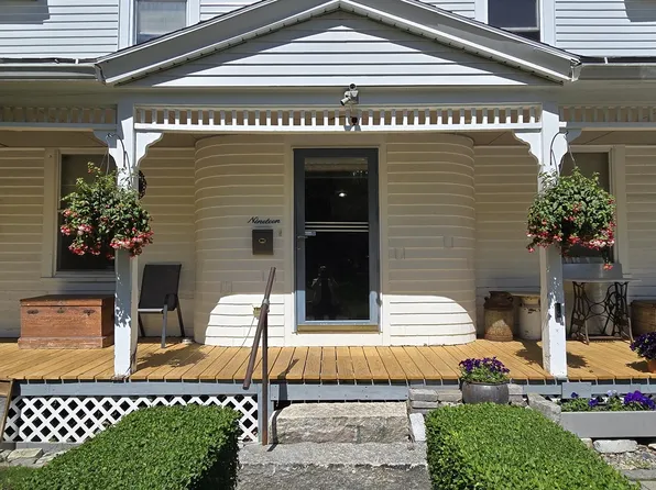 19 Denmark St, Worcester, MA 01605