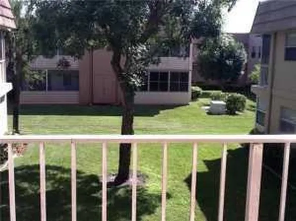 670 Flanders N, Delray Beach, FL 33484